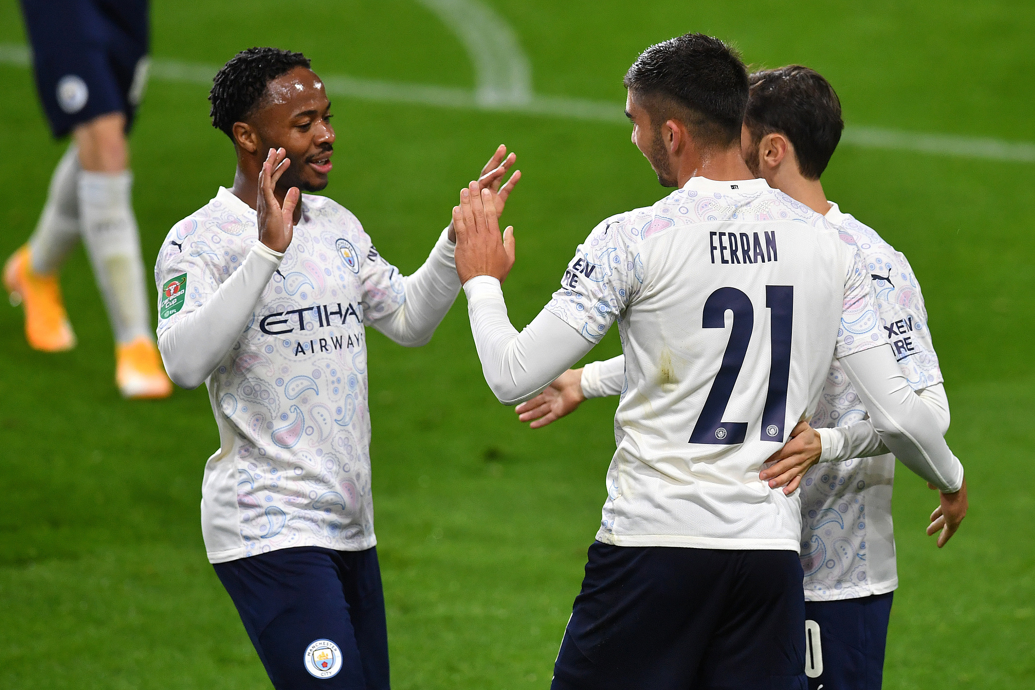 pocket games-曼城训练开放日；转会期单刀错失引欢呼；荷甲在即；医务组通报恢复的简单介绍-pocket games